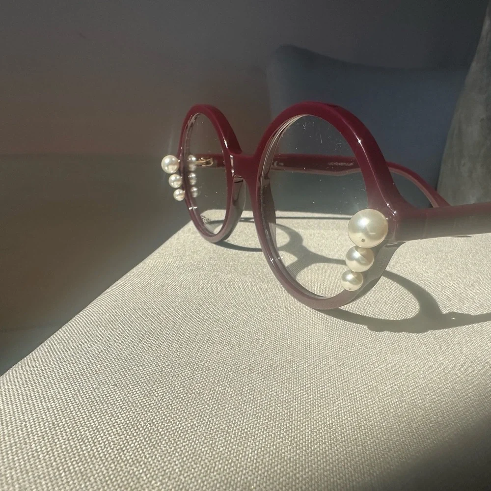 Fendi Round Burgundy Frames with Pearl Temple Accents never worn.. - Picture 8 of 16